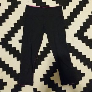 Lululemon reversible wunder under cropped leggings